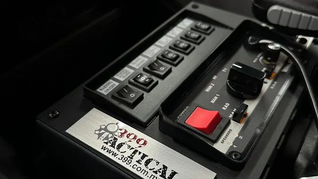 Consola táctica instalada en el interior de una patrulla
